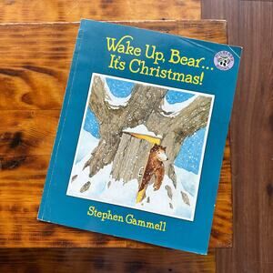 Vintage 1981 Wake Up, Bear... It's Christmas! Paperback Book